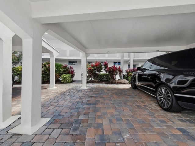 100 SANDS POINT ROAD 108, Longboat Key, FL 34228