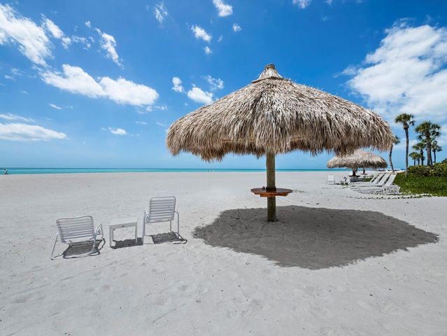 100 SANDS POINT ROAD 108, Longboat Key, FL 34228