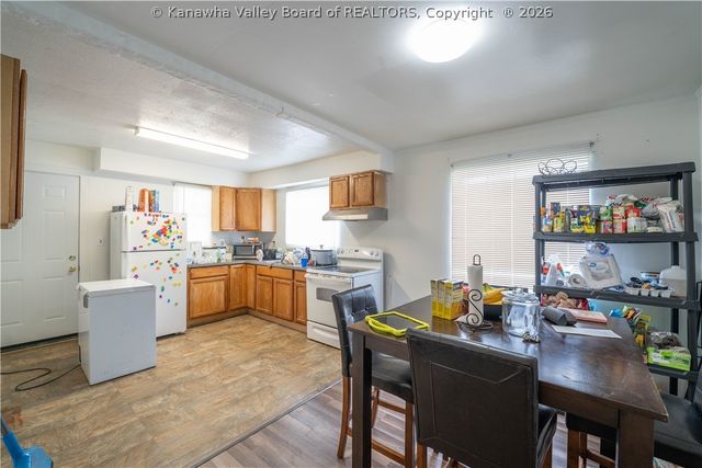 512 19th Street, Dunbar, WV 25064