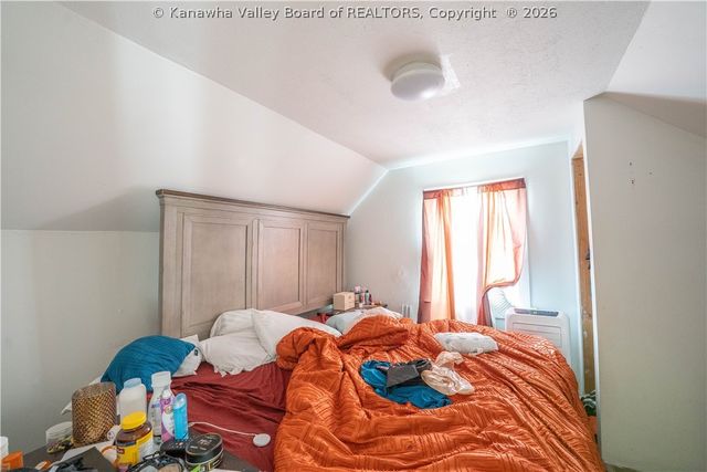 512 19th Street, Dunbar, WV 25064