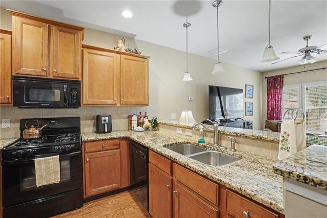 129 Trailside Circle, Hiram, GA 30141