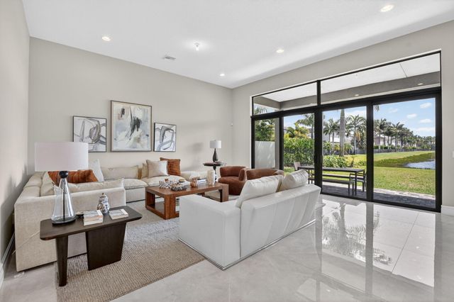 17358 Santaluce Manor, Boca Raton, FL 33496