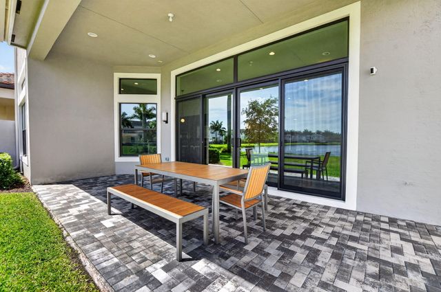 17358 Santaluce Manor, Boca Raton, FL 33496