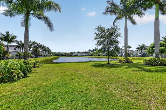 17358 Santaluce Manor, Boca Raton, FL 33496