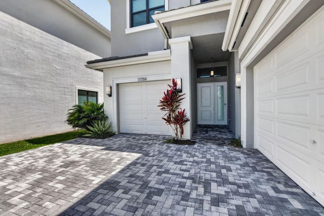 17358 Santaluce Manor, Boca Raton, FL 33496