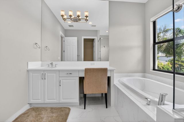 17358 Santaluce Manor, Boca Raton, FL 33496