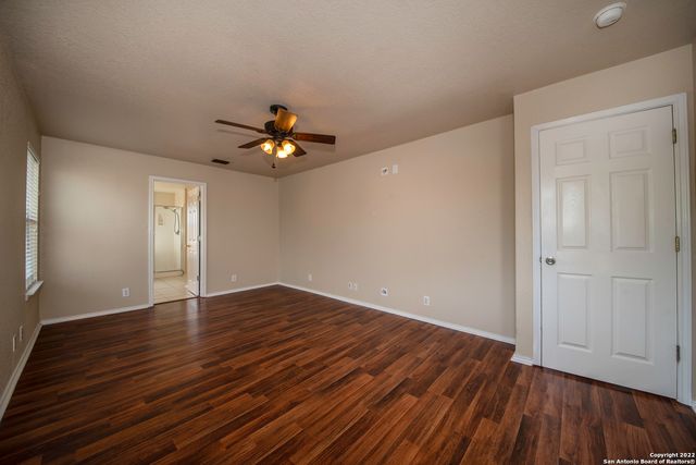 518 REBA, Converse, TX 78109