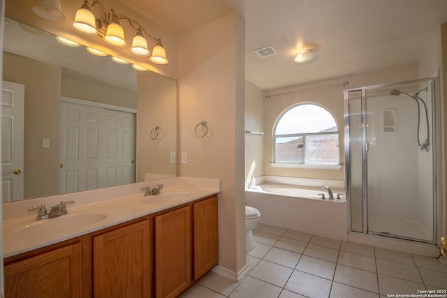 518 REBA, Converse, TX 78109