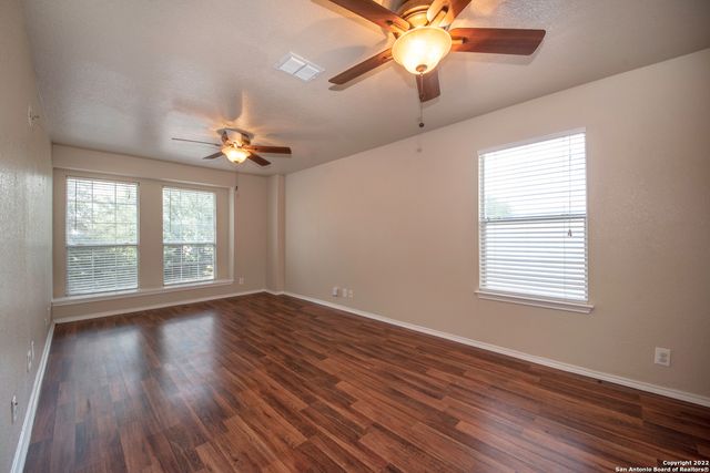 518 REBA, Converse, TX 78109