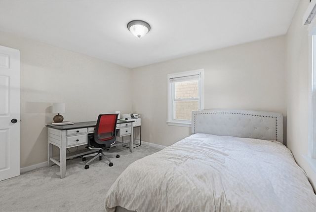 23 Kosciusko St, Peabody, MA 01960