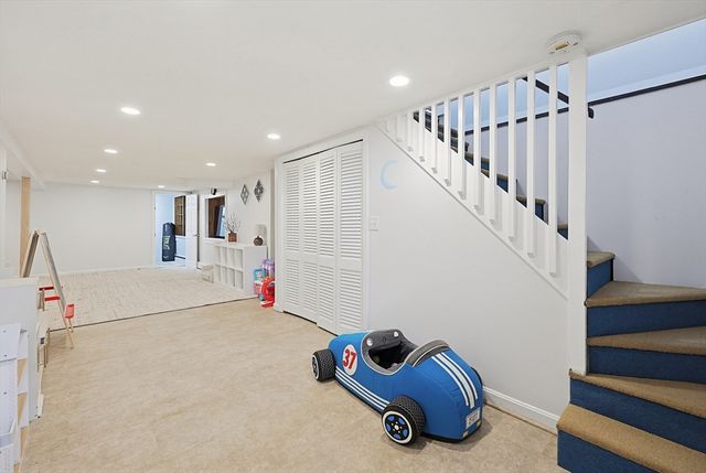 23 Kosciusko St, Peabody, MA 01960