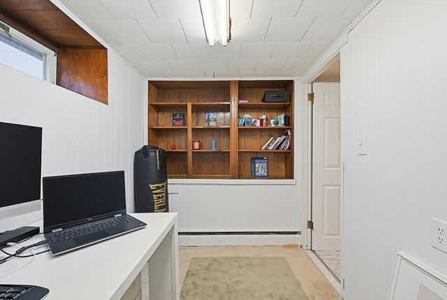 23 Kosciusko St, Peabody, MA 01960