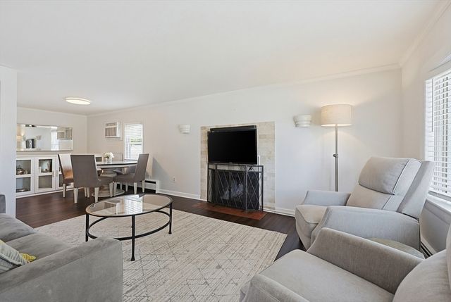 23 Kosciusko St, Peabody, MA 01960