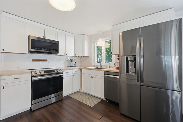 23 Kosciusko St, Peabody, MA 01960