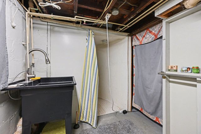 2139 Steger Avenue, Kalamazoo, MI 49048