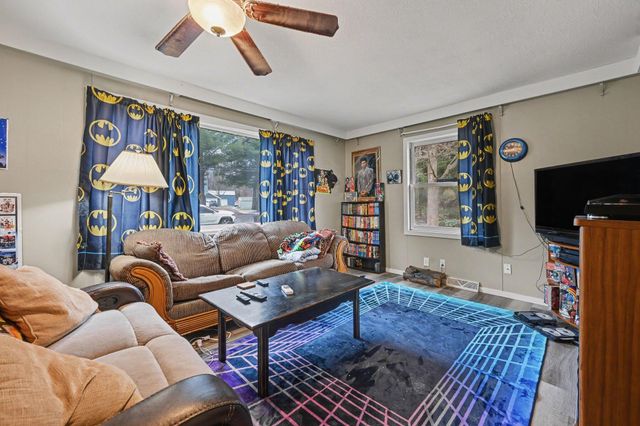 2139 Steger Avenue, Kalamazoo, MI 49048