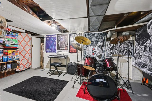 2139 Steger Avenue, Kalamazoo, MI 49048