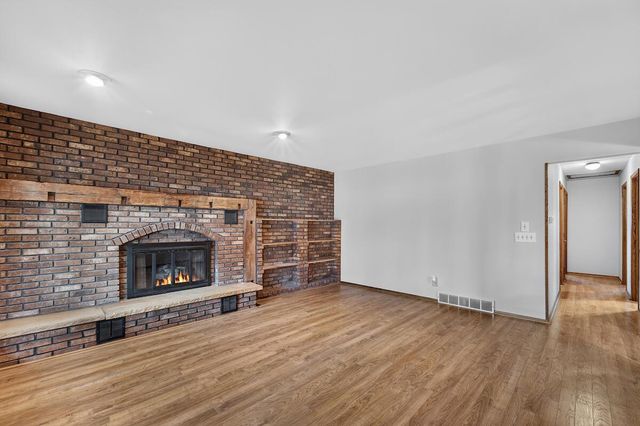 1424 Jefferson STREET, West Bend, WI 53090
