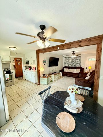 722 Cherokee Lane, Grenada, MS 38901