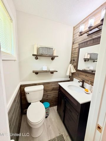 722 Cherokee Lane, Grenada, MS 38901