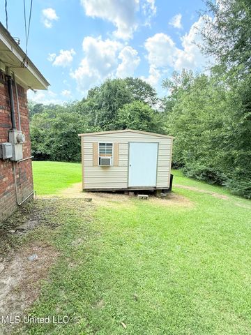 722 Cherokee Lane, Grenada, MS 38901
