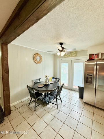 722 Cherokee Lane, Grenada, MS 38901