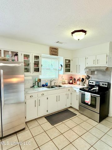 722 Cherokee Lane, Grenada, MS 38901