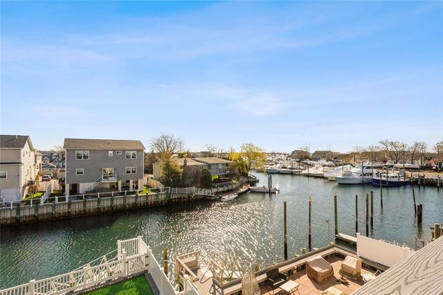 243 Sportsmans Avenue, Freeport, NY 11520