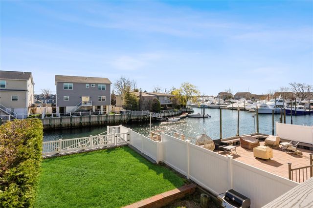 243 Sportsmans Avenue, Freeport, NY 11520