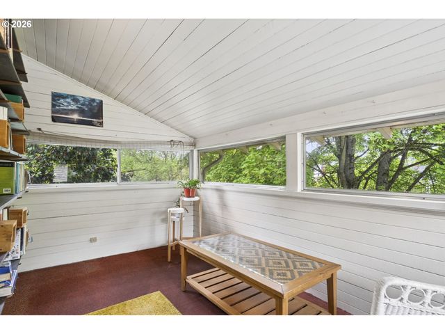4723 Se TAYLOR St, Portland, OR 97215