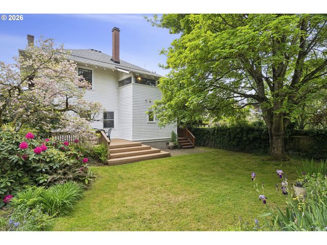 4723 Se TAYLOR St, Portland, OR 97215