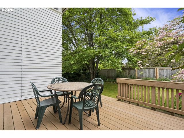 4723 Se TAYLOR St, Portland, OR 97215