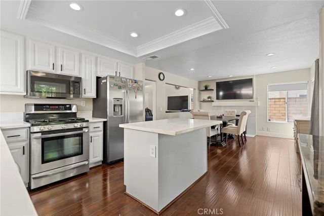 2116 Sun Ridge Cir, Chino Hills, CA 91709