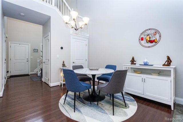 2589 Oxford Circle, Ann Arbor, MI 48103
