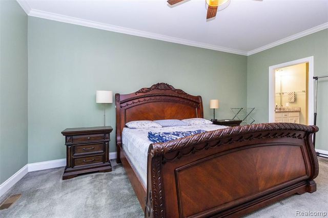2589 Oxford Circle, Ann Arbor, MI 48103