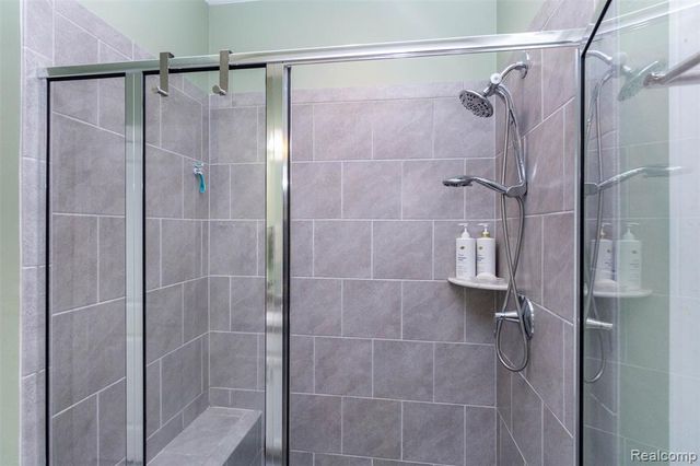 2589 Oxford Circle, Ann Arbor, MI 48103