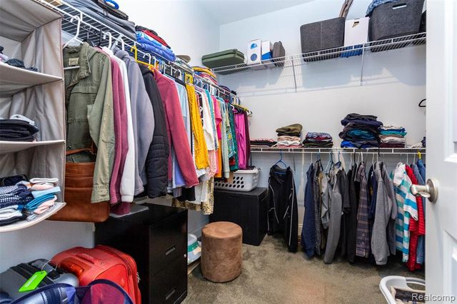 2589 Oxford Circle, Ann Arbor, MI 48103