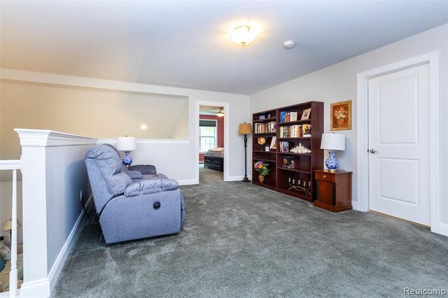 2589 Oxford Circle, Ann Arbor, MI 48103