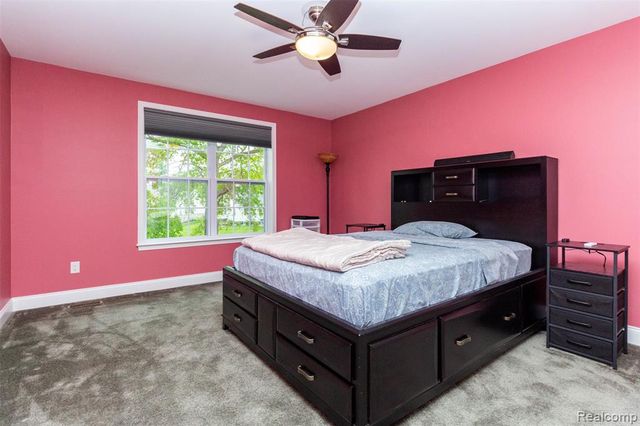 2589 Oxford Circle, Ann Arbor, MI 48103