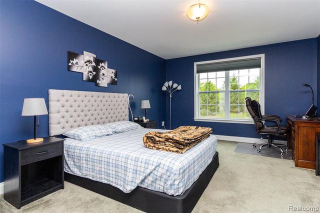 2589 Oxford Circle, Ann Arbor, MI 48103