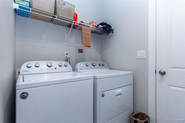 2589 Oxford Circle, Ann Arbor, MI 48103