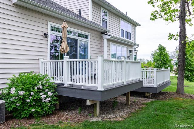 2589 Oxford Circle, Ann Arbor, MI 48103