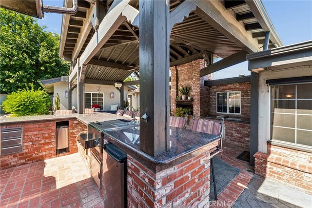 8519 Winnetka Avenue, Winnetka, CA 91306