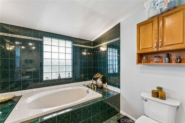 8519 Winnetka Avenue, Winnetka, CA 91306