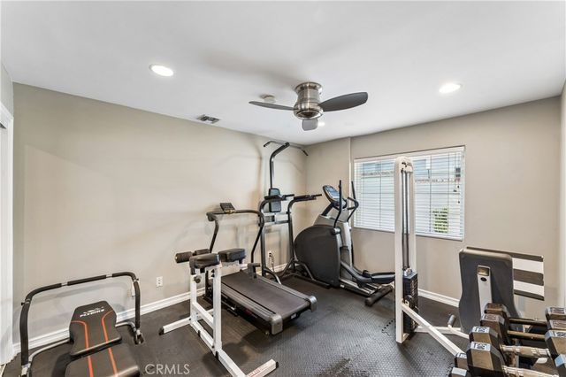 8519 Winnetka Avenue, Winnetka, CA 91306