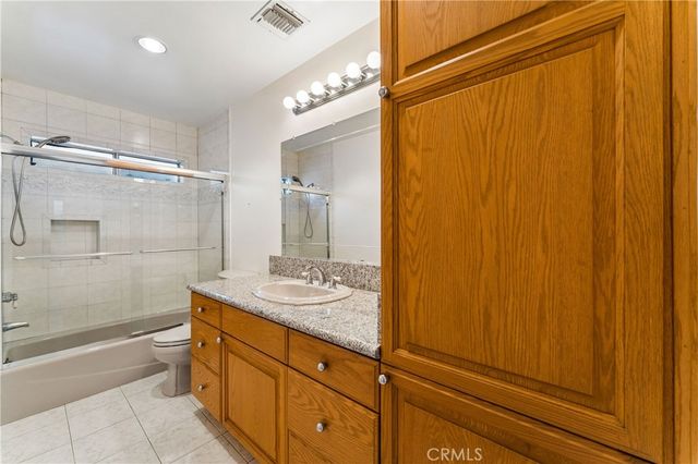 8519 Winnetka Avenue, Winnetka, CA 91306