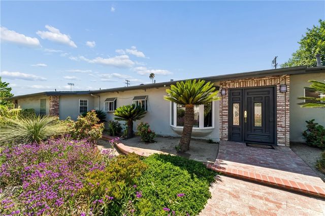 8519 Winnetka Avenue, Winnetka, CA 91306