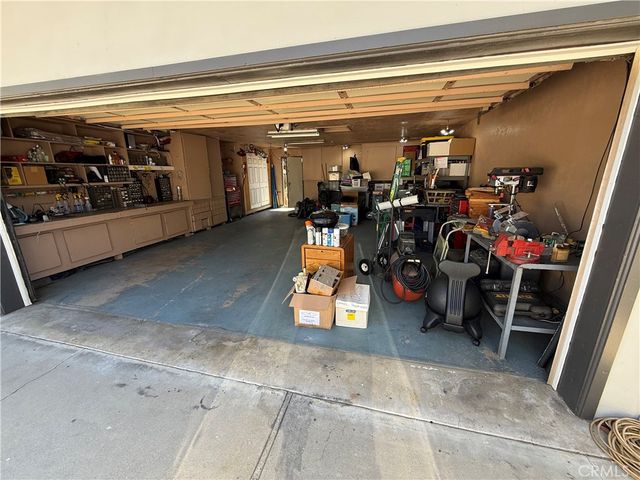8519 Winnetka Avenue, Winnetka, CA 91306