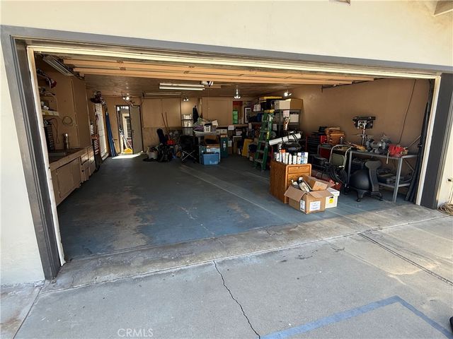 8519 Winnetka Avenue, Winnetka, CA 91306