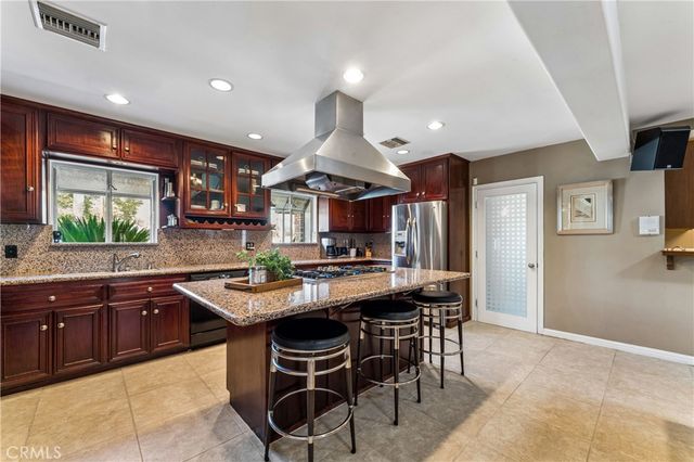 8519 Winnetka Avenue, Winnetka, CA 91306